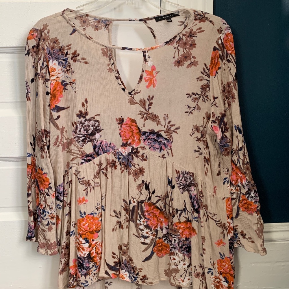 Gauzy floral blouse